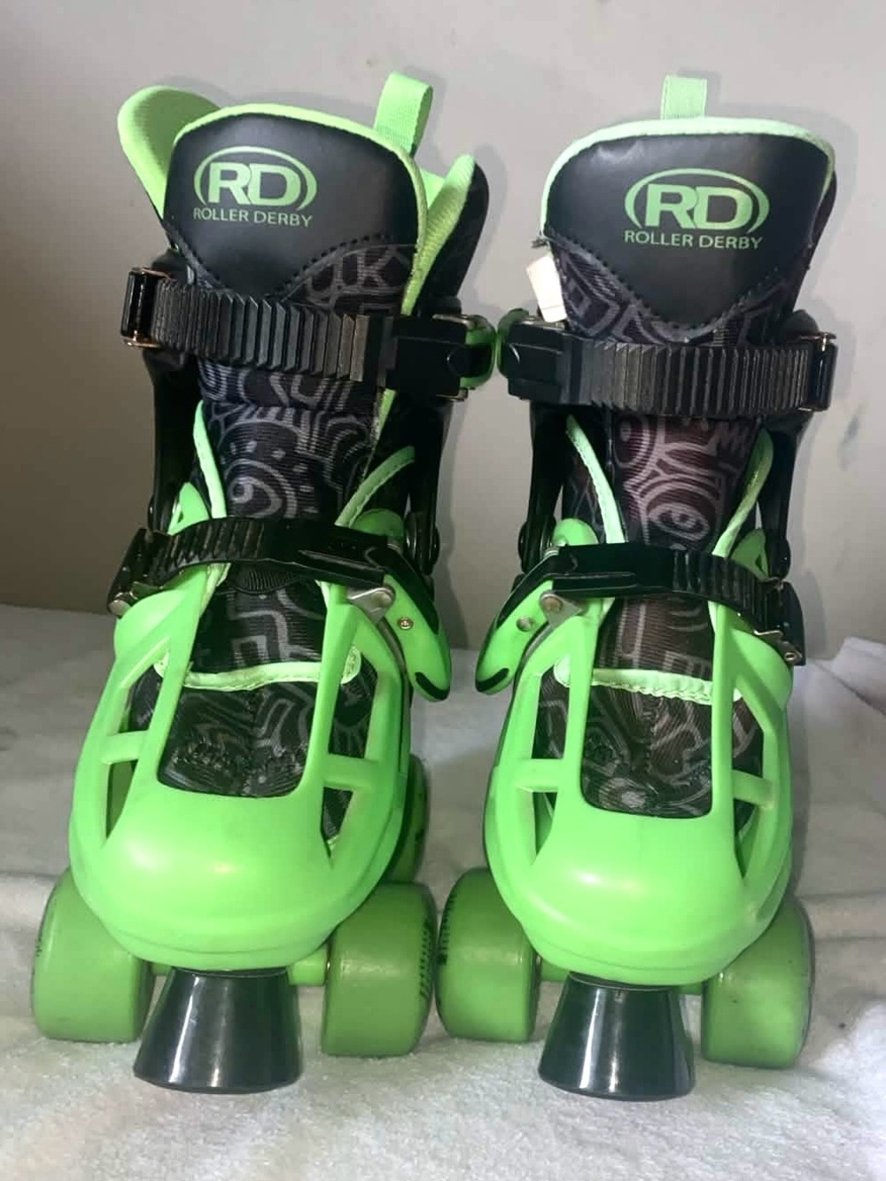 Roller Derby INLINE Boys Skates Adjustable Sizes  12-2 Green/Black